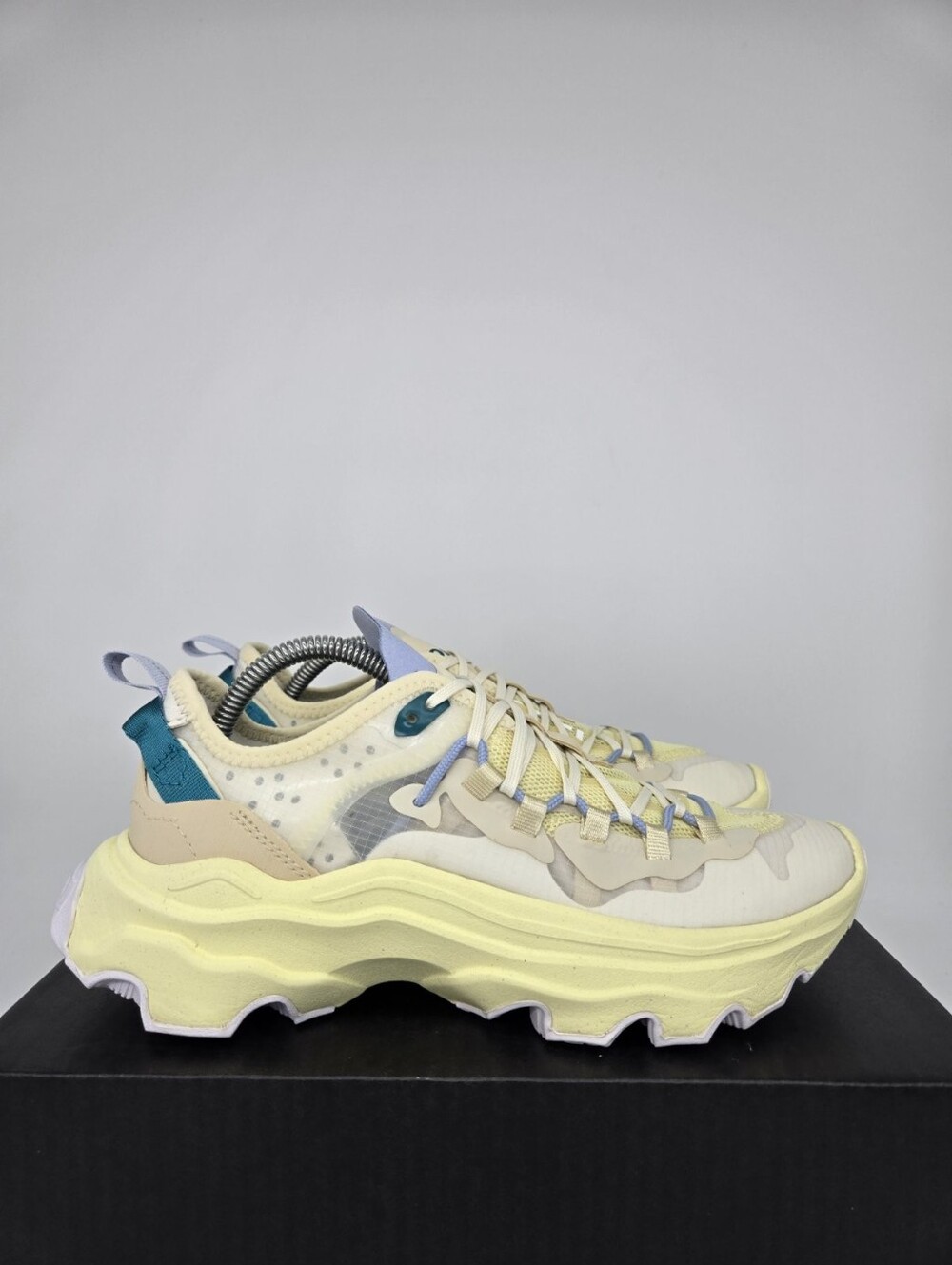 Sorel Women's Kinetic Breakthru Tech Lace Sneaker Shoes Size 8 New - Picture 3 of 8